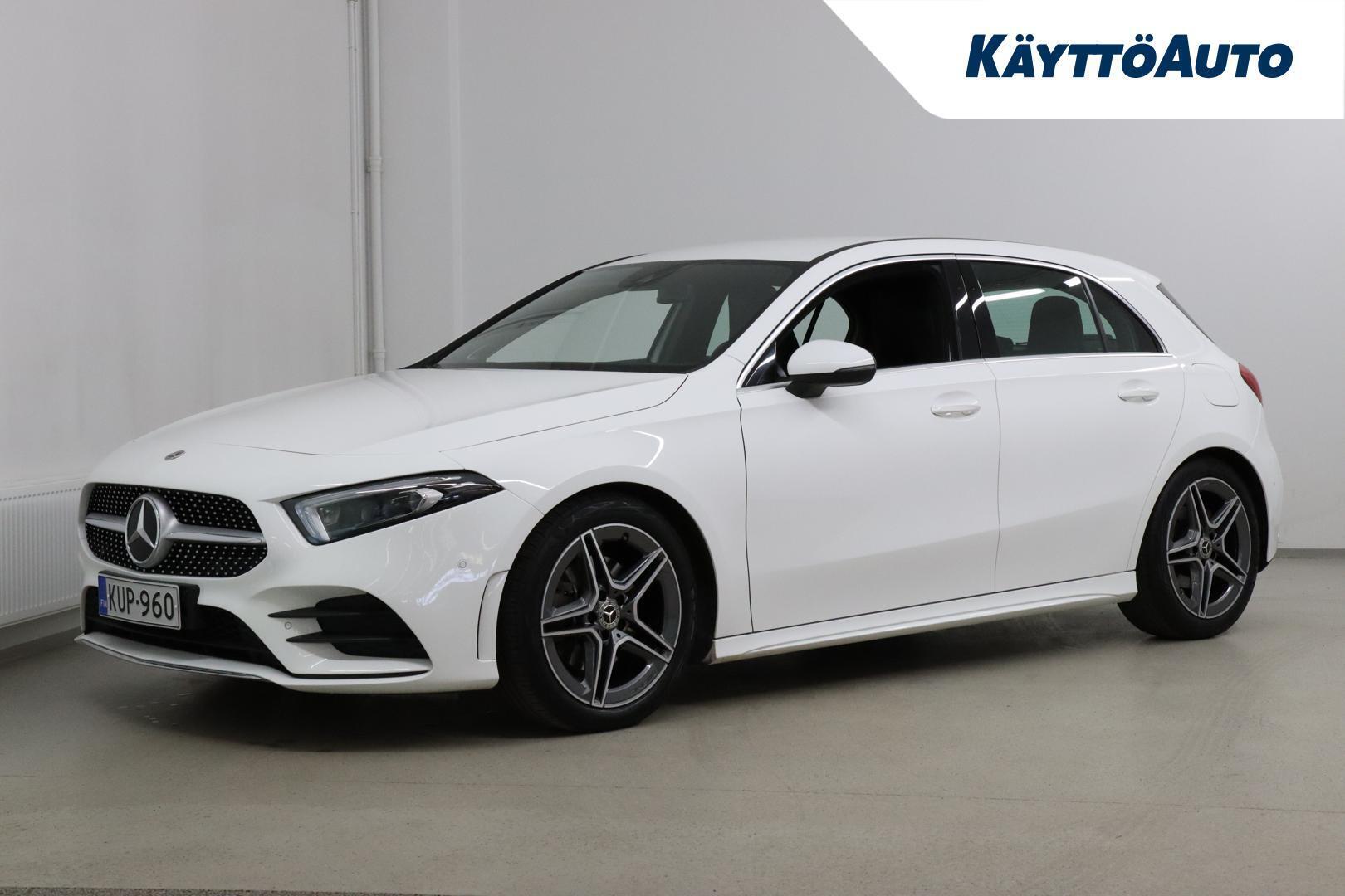 MERCEDES-BENZ A 2022