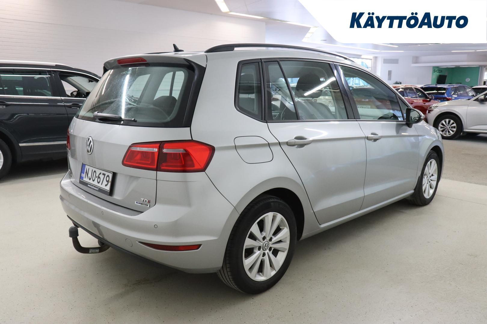 VOLKSWAGEN Golf Sportsvan 2014