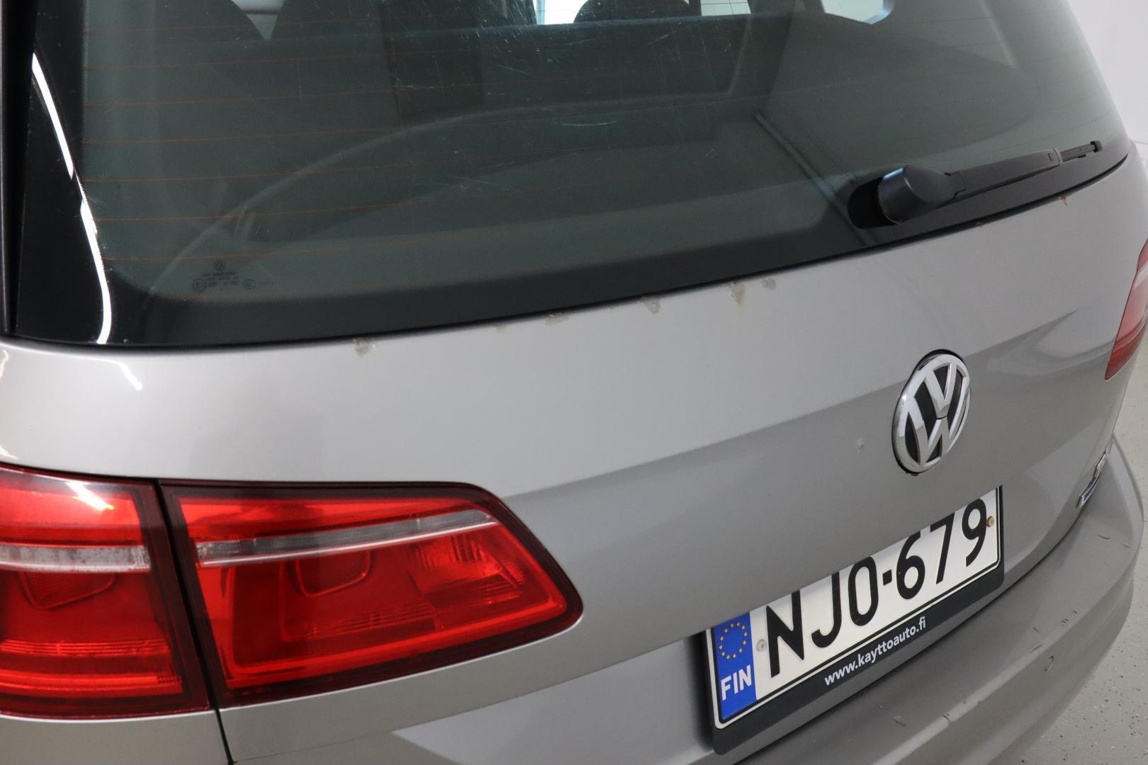 VOLKSWAGEN Golf Sportsvan 2014