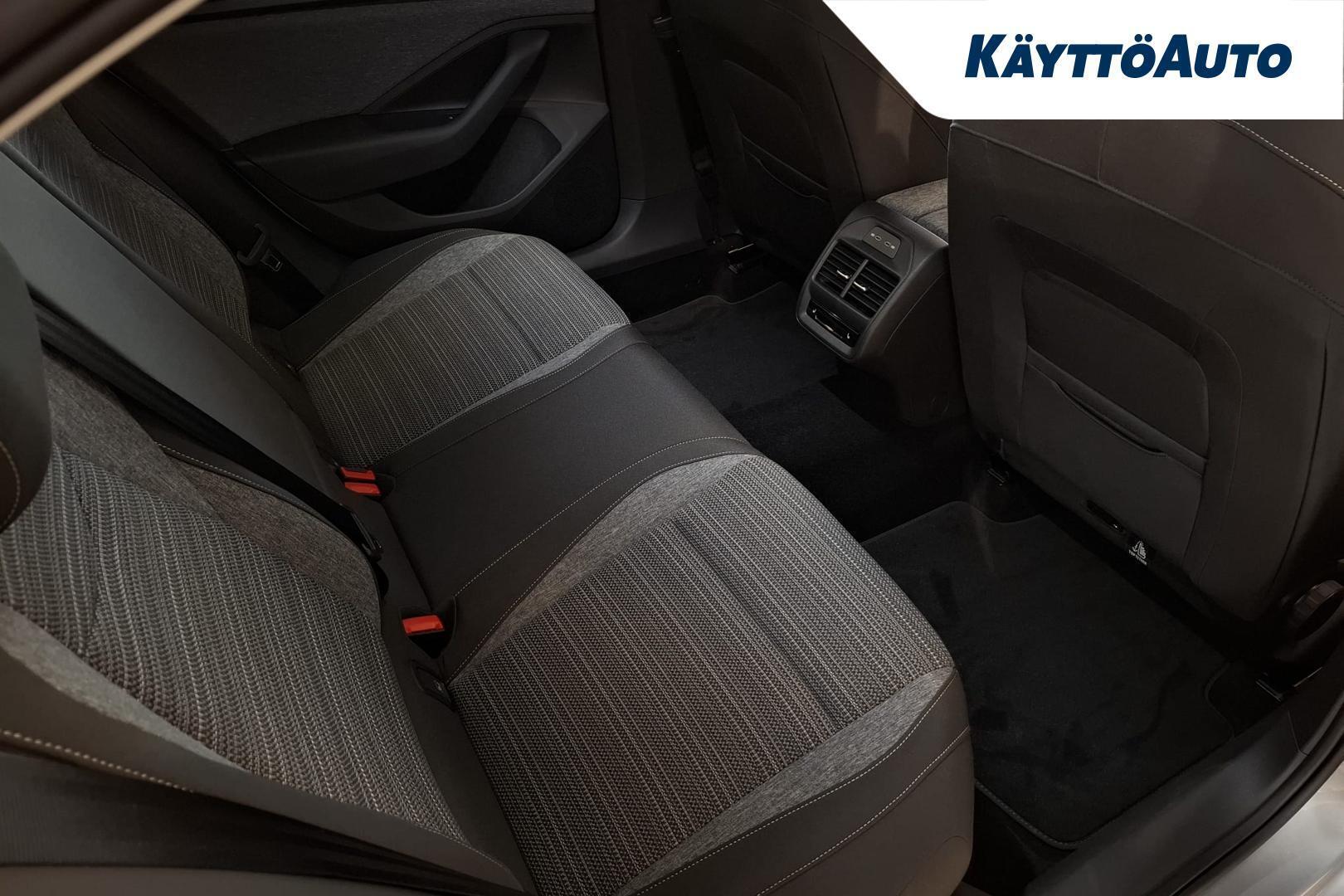 SKODA Superb 18
