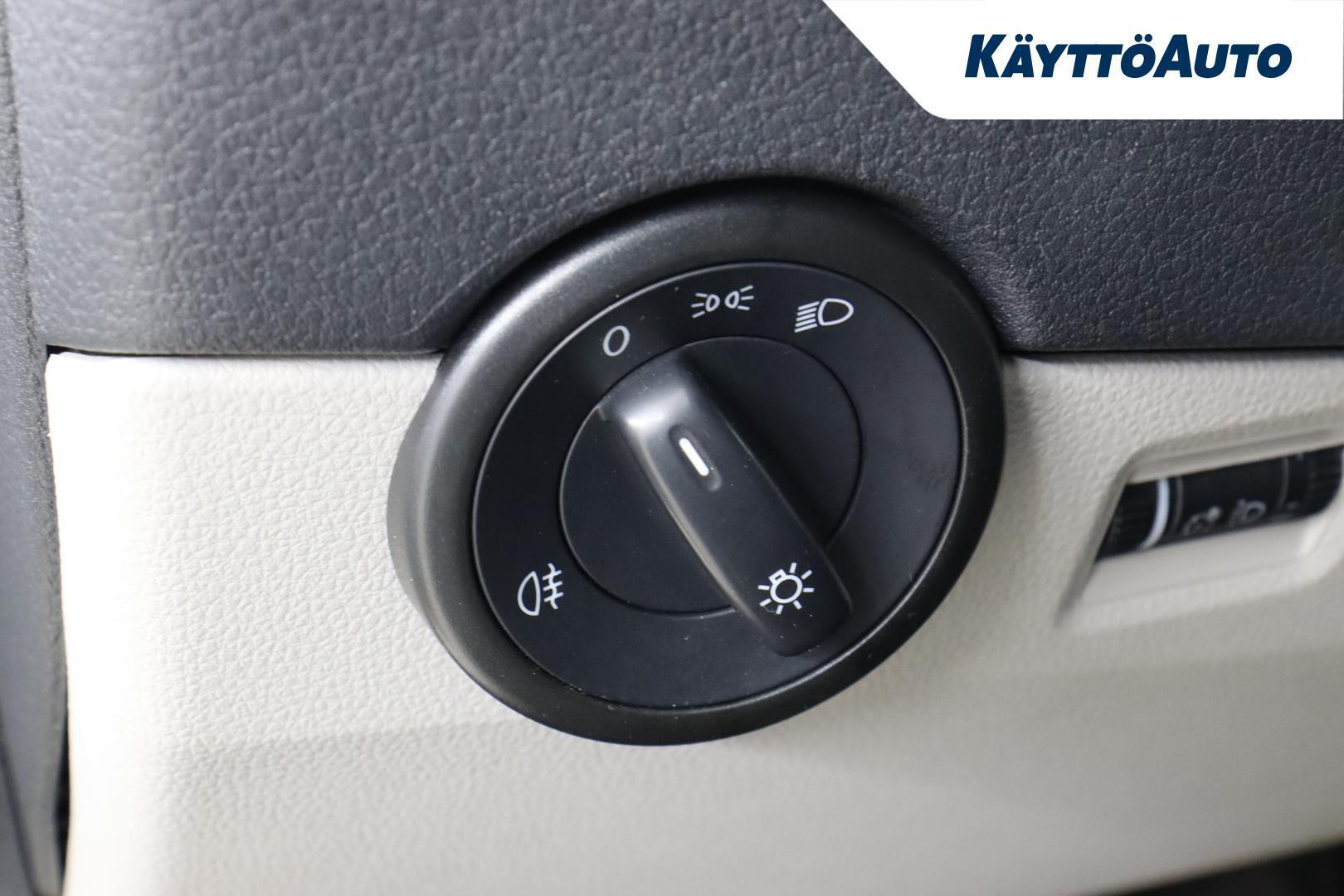 VOLKSWAGEN Transporter 2015