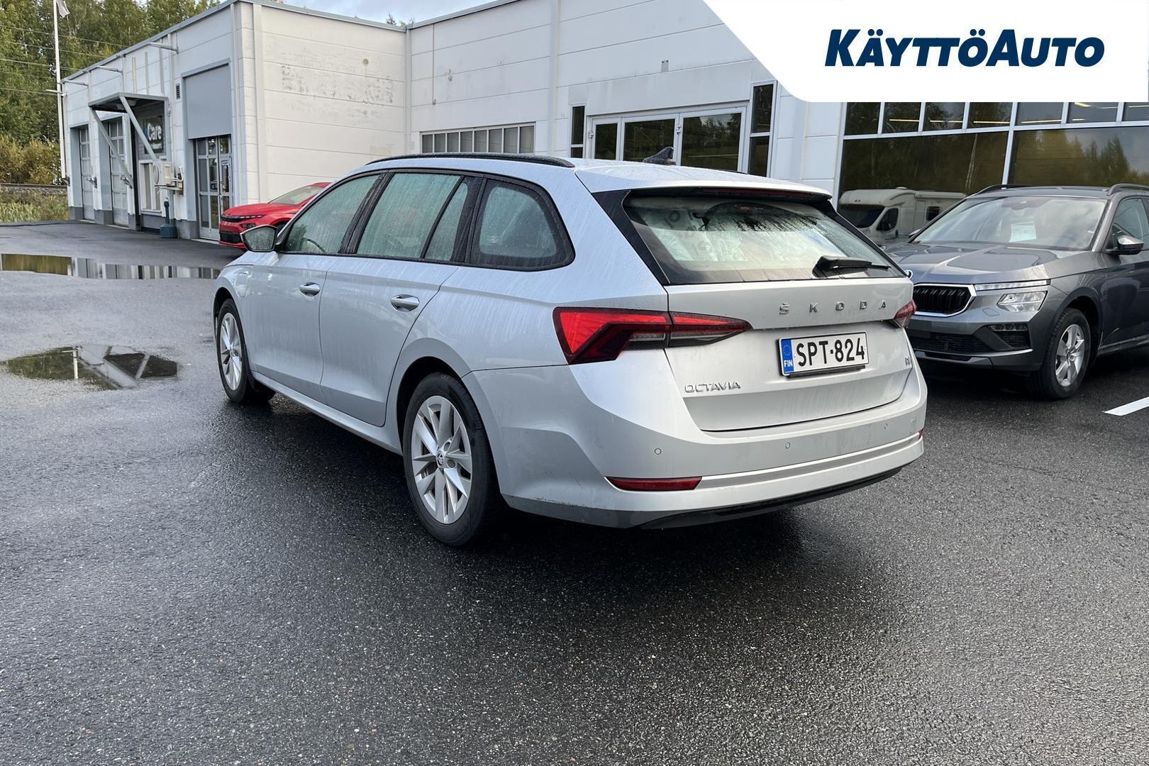SKODA Octavia 2024