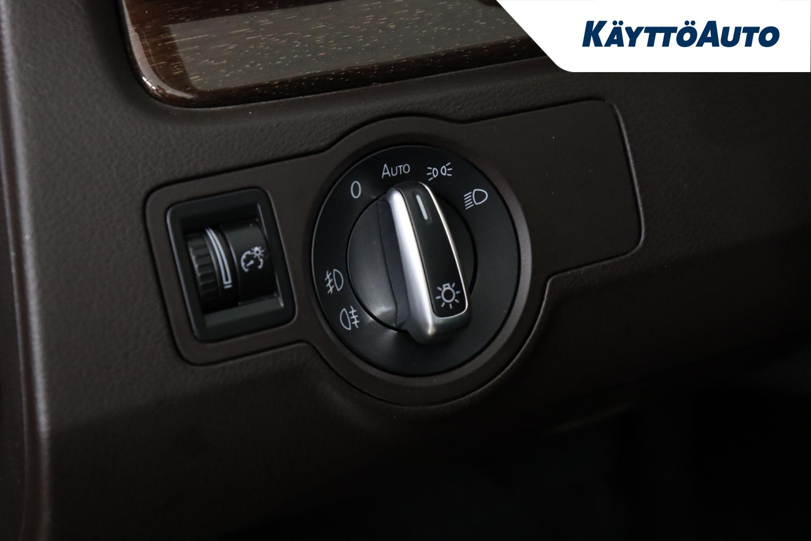 VOLKSWAGEN Passat 2013