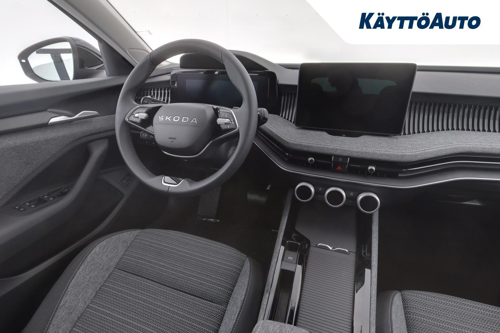 SKODA Superb 10