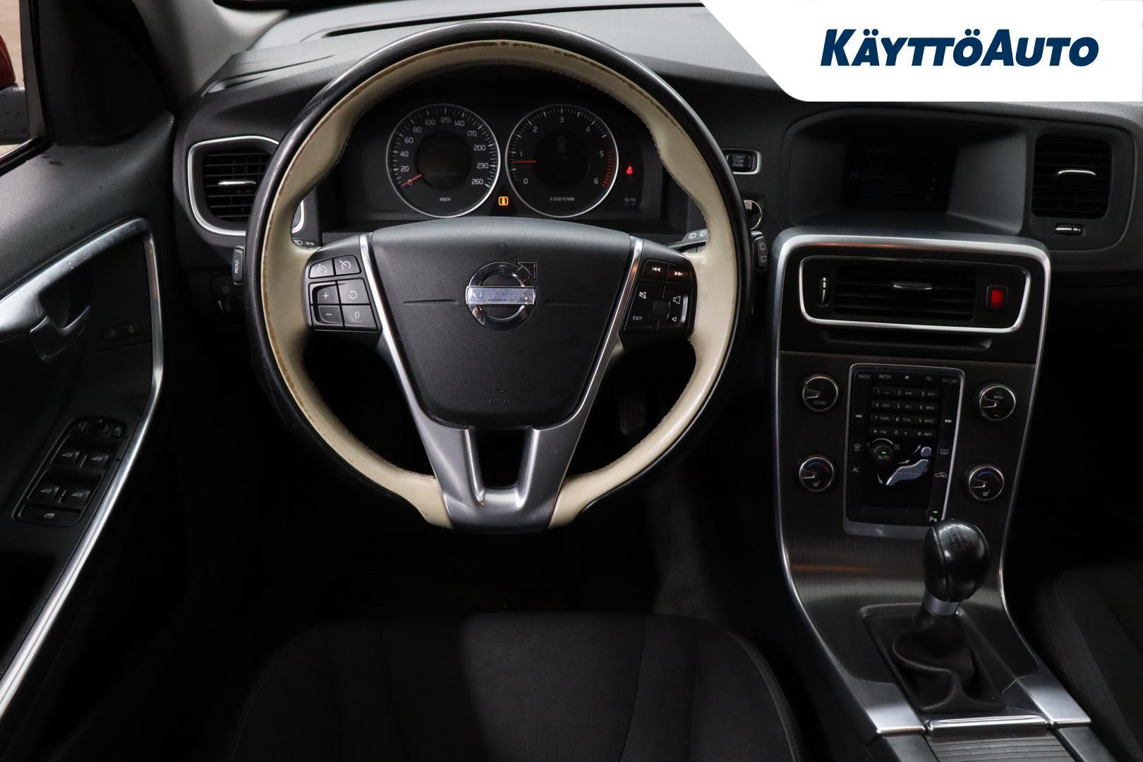 VOLVO V60 2010