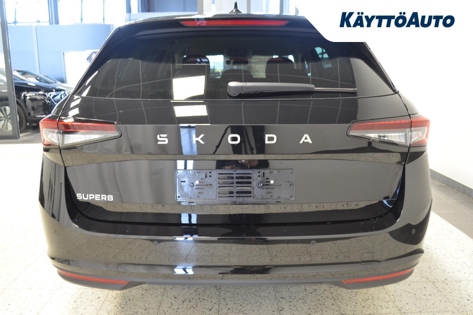 SKODA Superb 2026