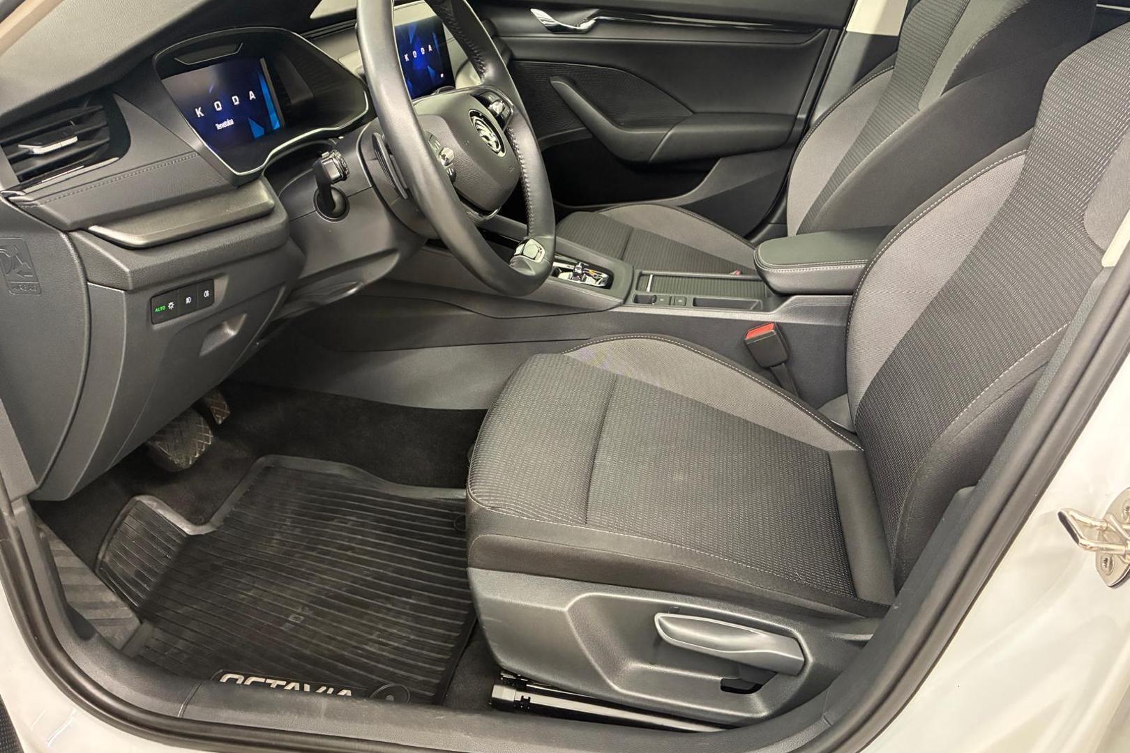 SKODA Octavia 2023