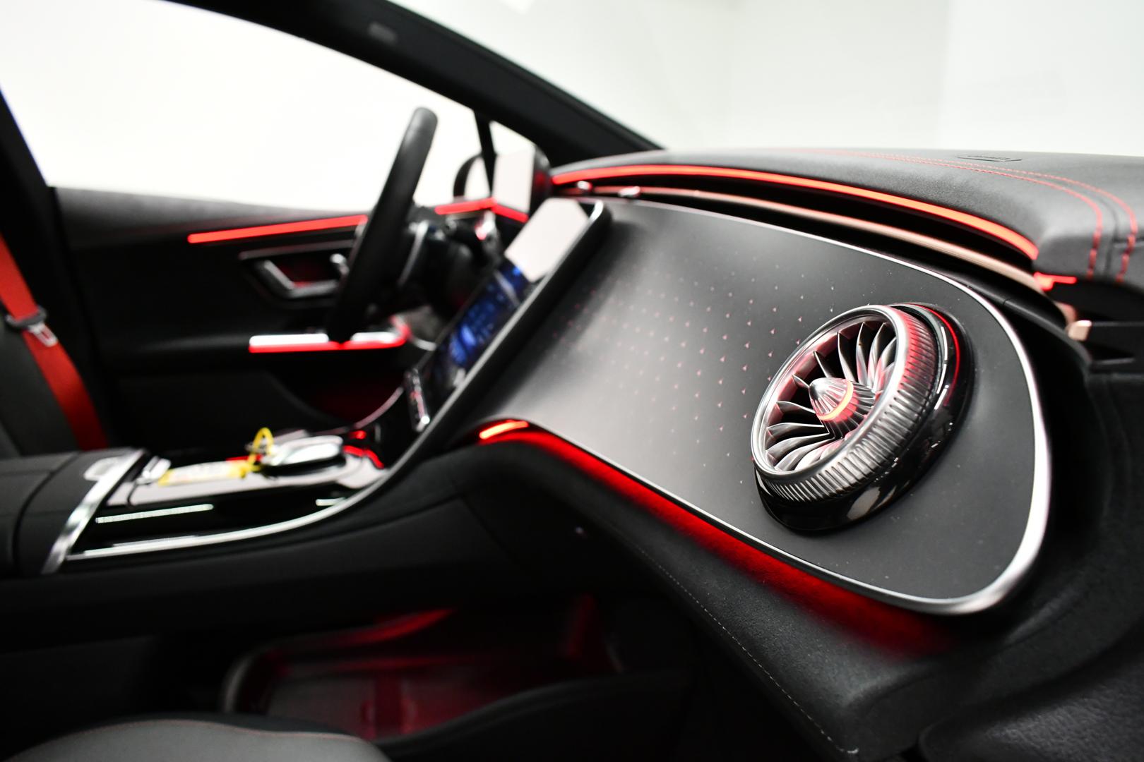 MERCEDES-BENZ EQE 2023