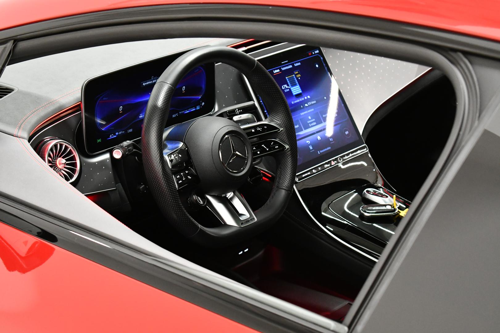 MERCEDES-BENZ EQE 2023