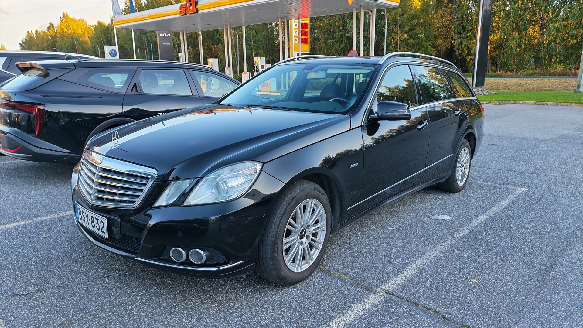 MERCEDES-BENZ E 2011