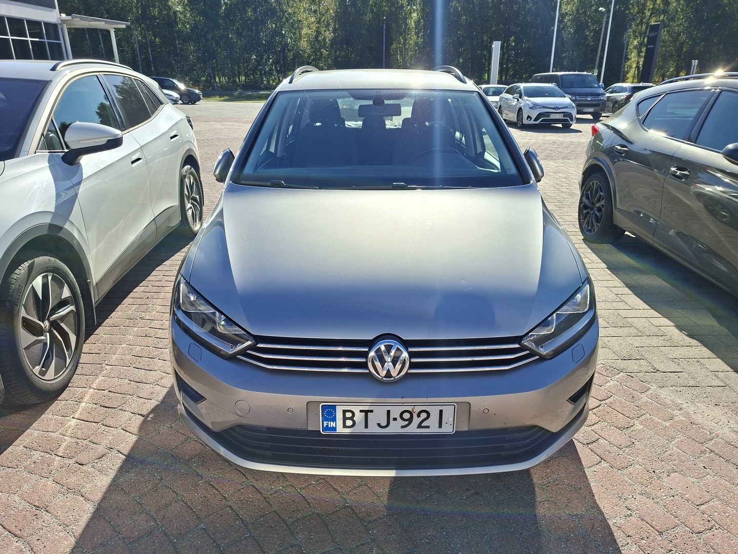 VOLKSWAGEN Golf Sportsvan 2015