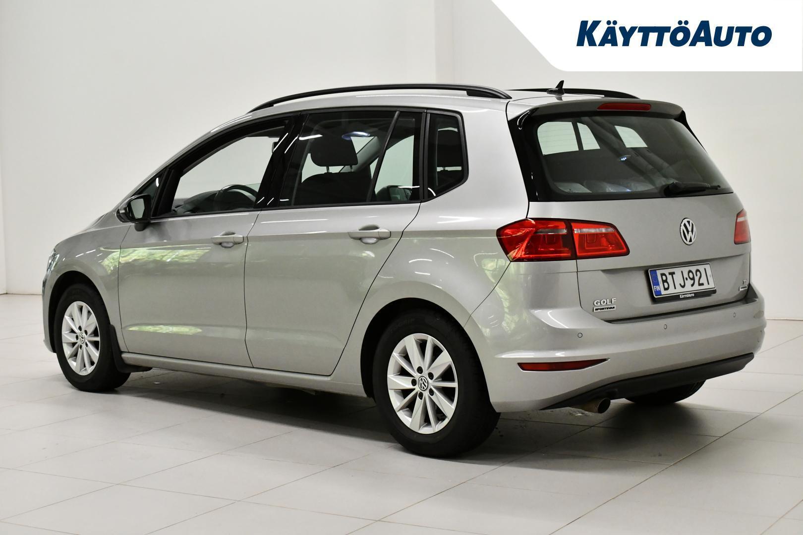 VOLKSWAGEN Golf Sportsvan 3