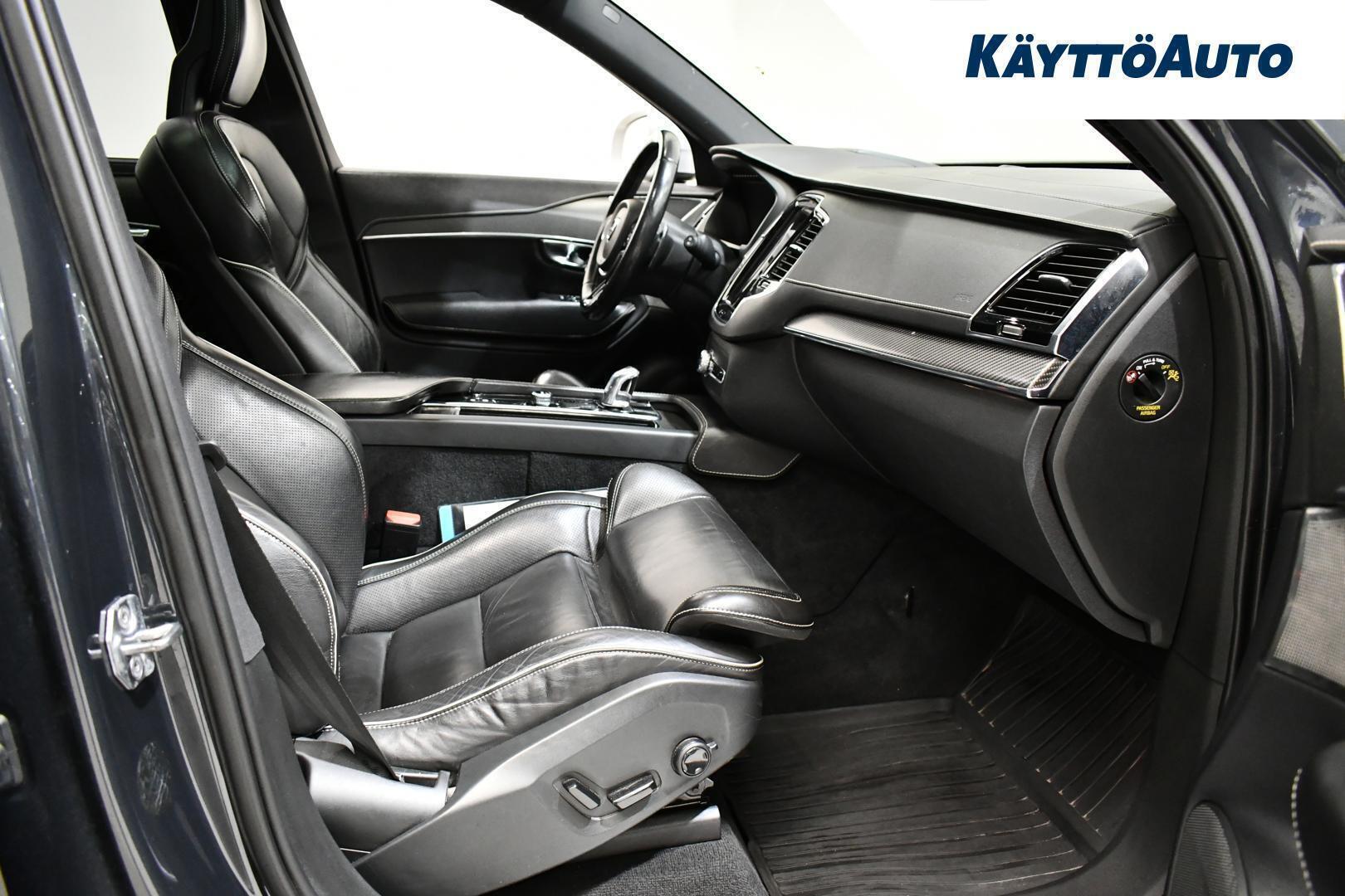 VOLVO XC90 29