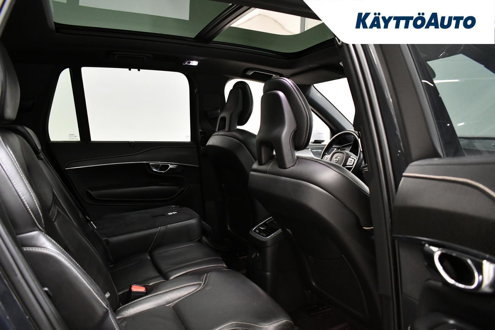 VOLVO XC90 32