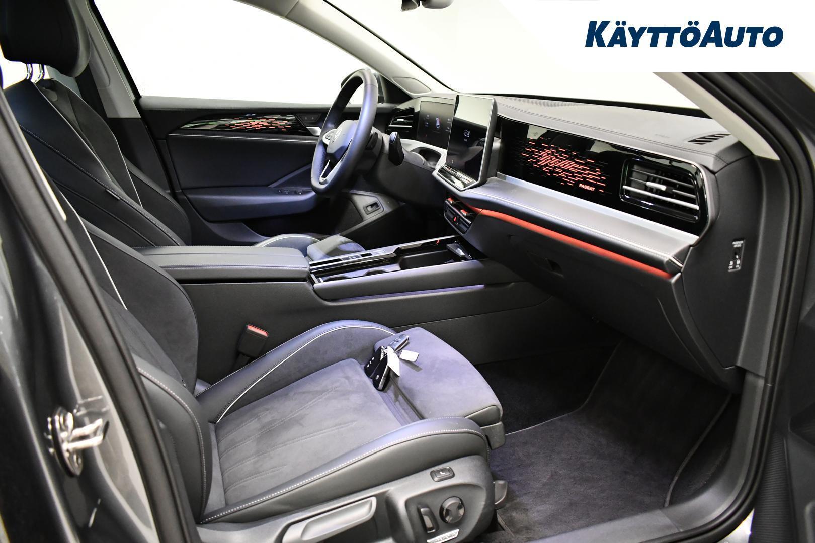 VOLKSWAGEN Passat 2025