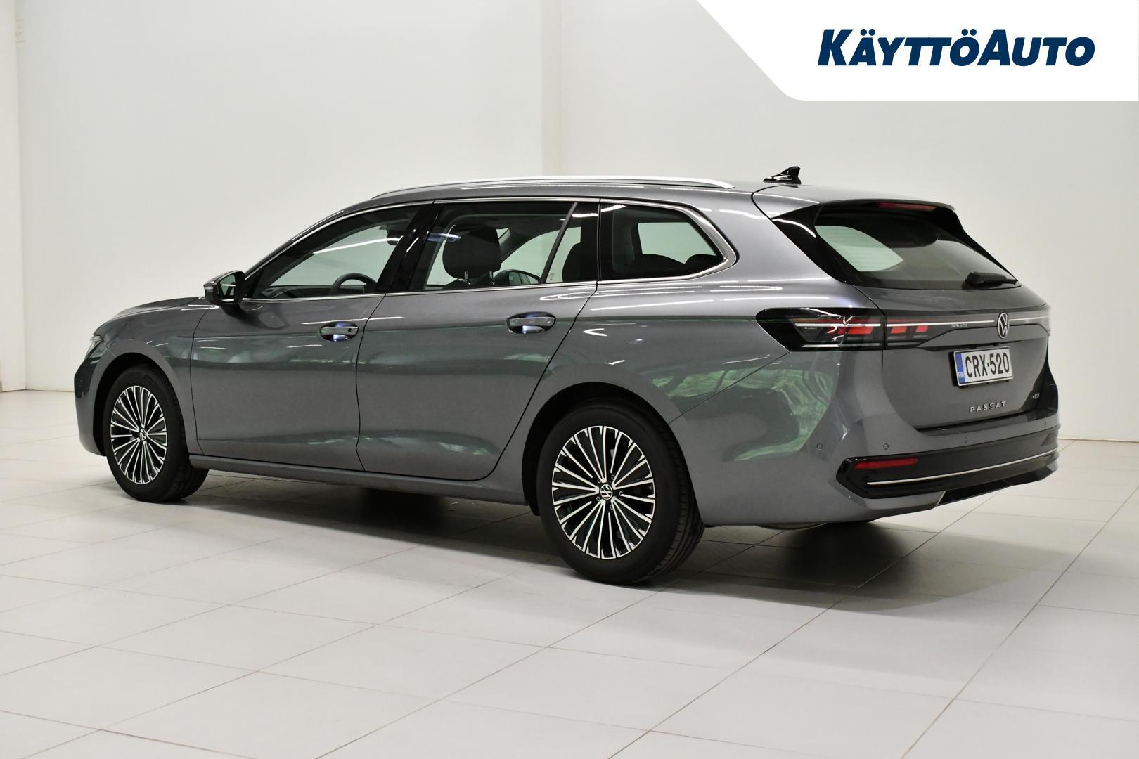 VOLKSWAGEN Passat 2025