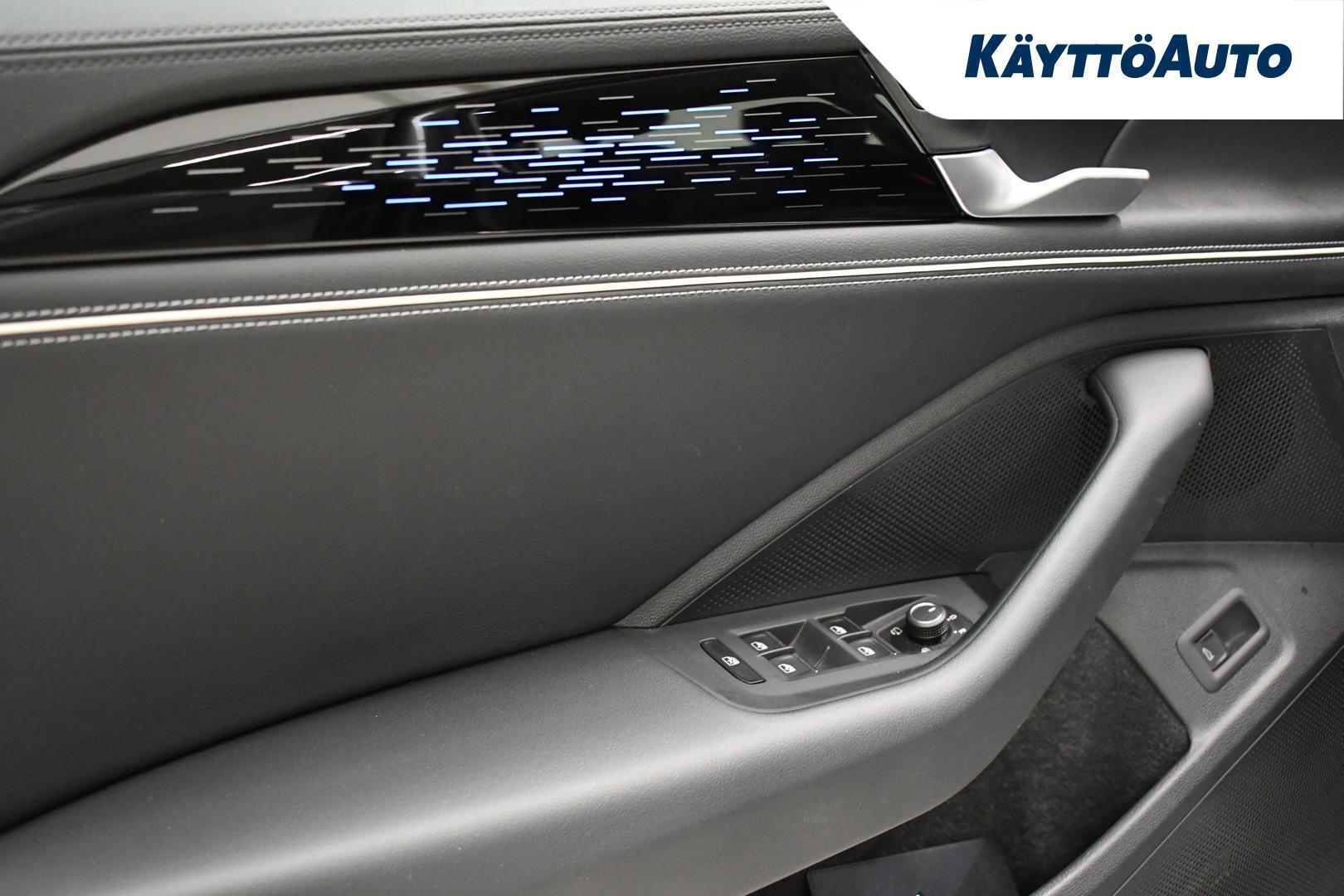 VOLKSWAGEN Passat 2025