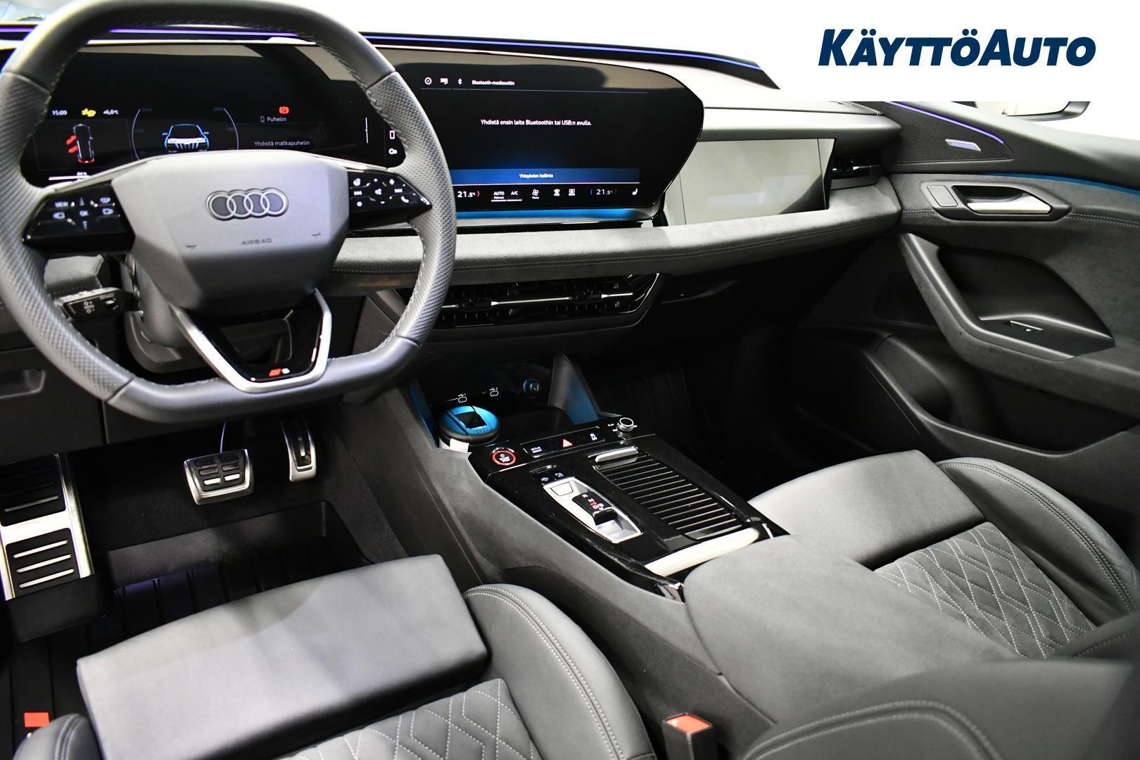 AUDI SQ6 e-tron 2025