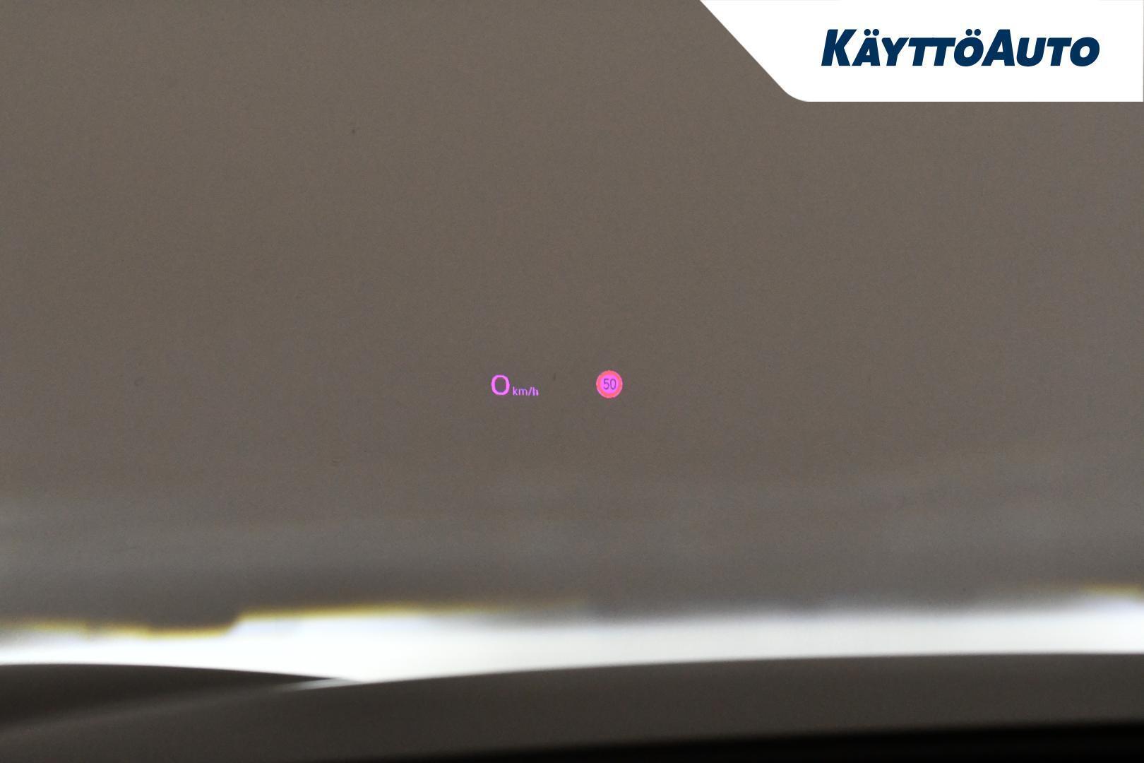 AUDI SQ6 e-tron 2025