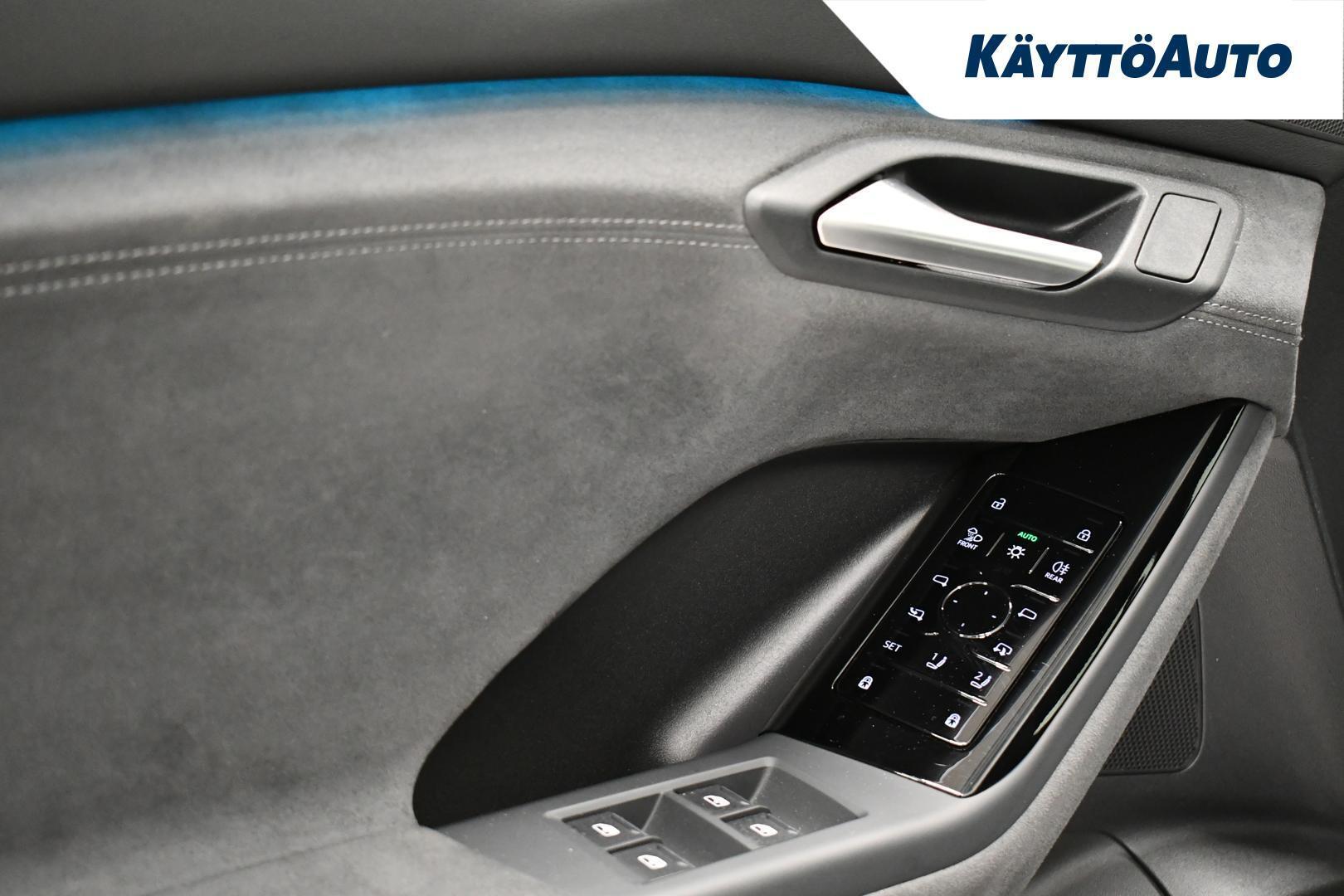 AUDI SQ6 e-tron 2025