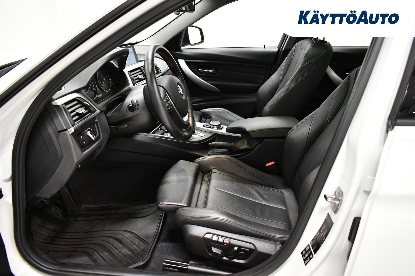 BMW 330 2015