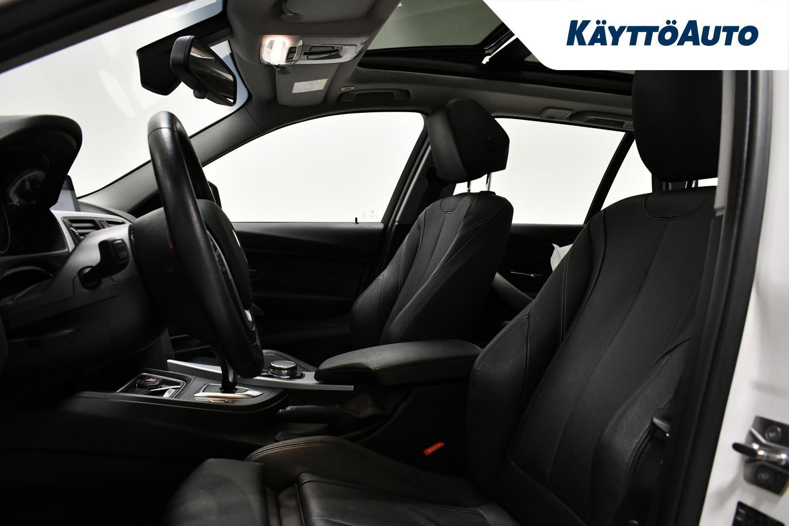 BMW 330 2015