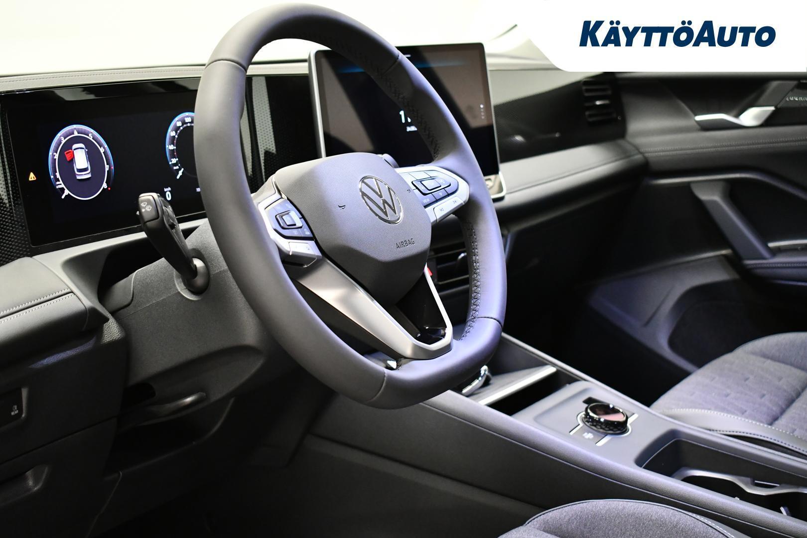 VOLKSWAGEN Tiguan 2026