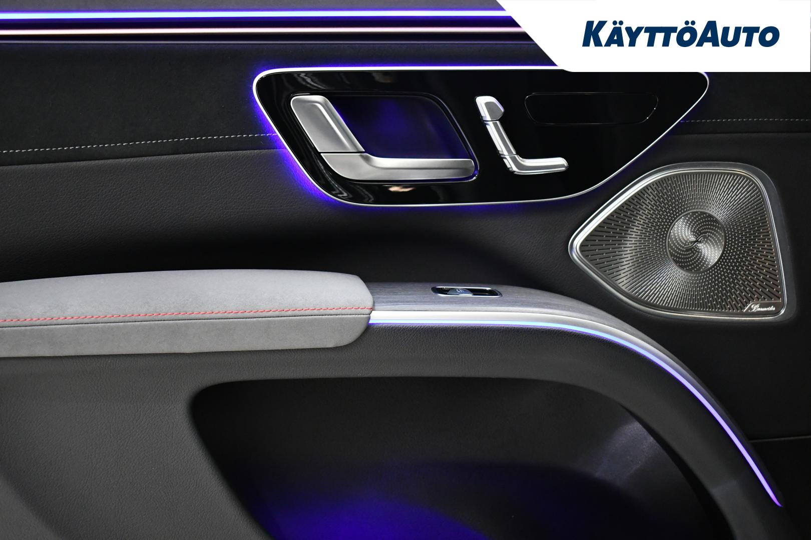 MERCEDES-BENZ EQS SUV 2023