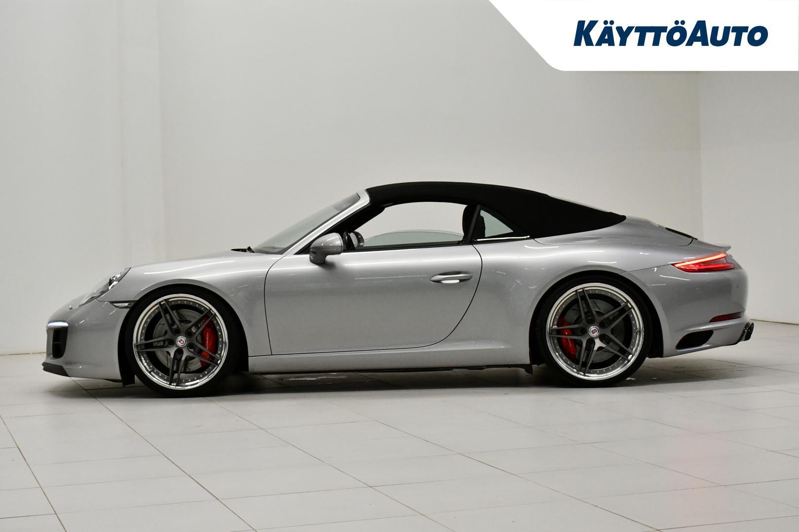 PORSCHE 911 2016