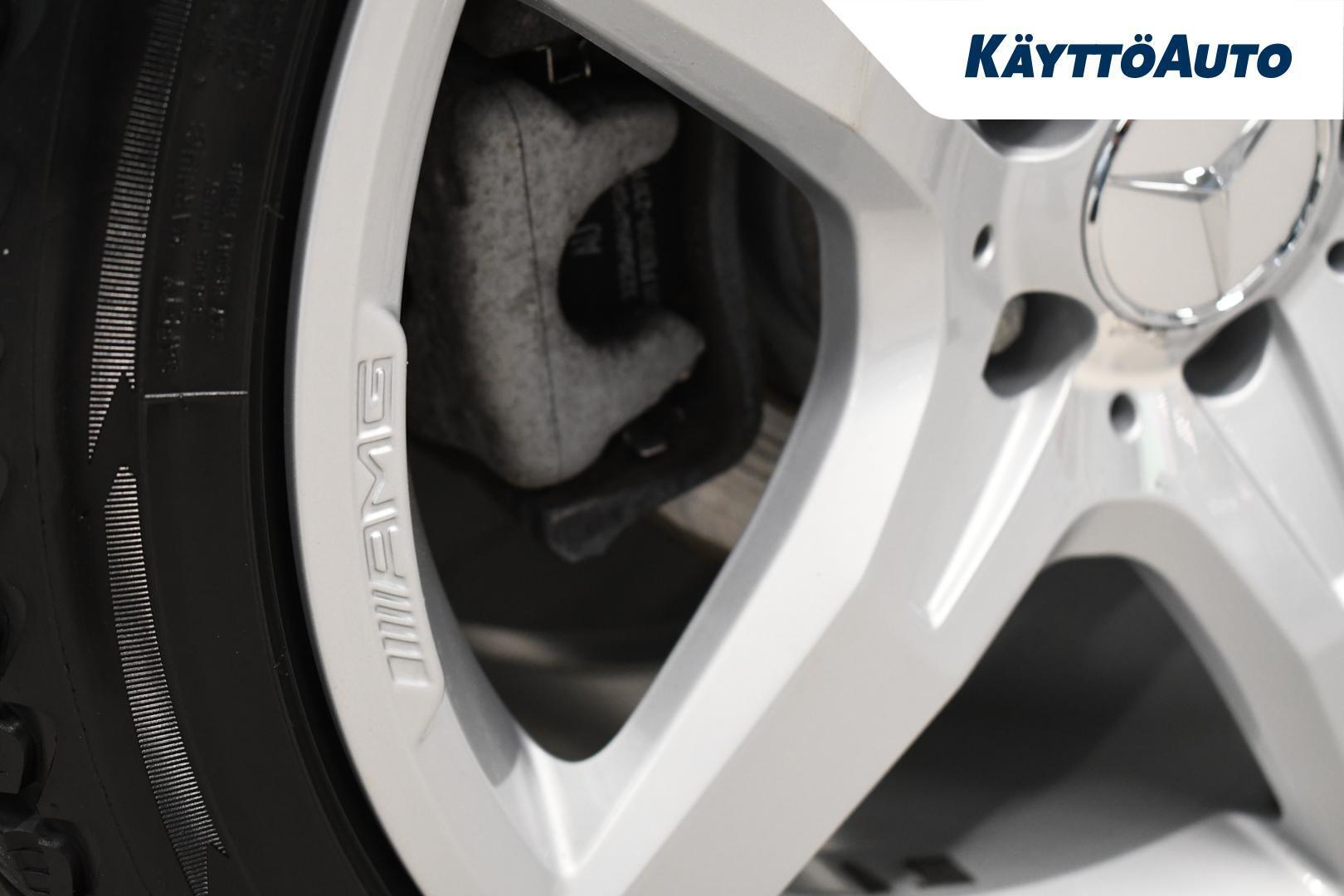 MERCEDES-BENZ SLK 2013