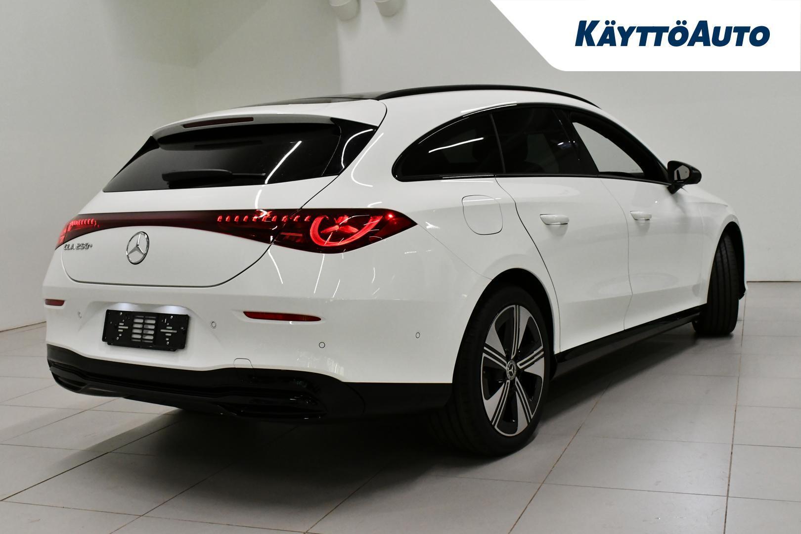 MERCEDES-BENZ CLA 2026