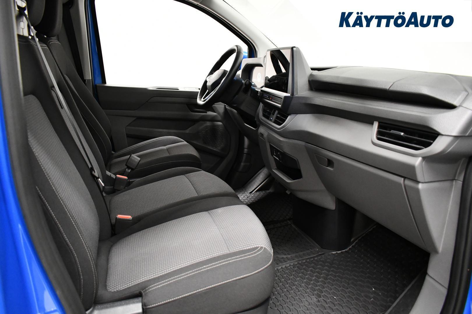 VOLKSWAGEN Transporter 12