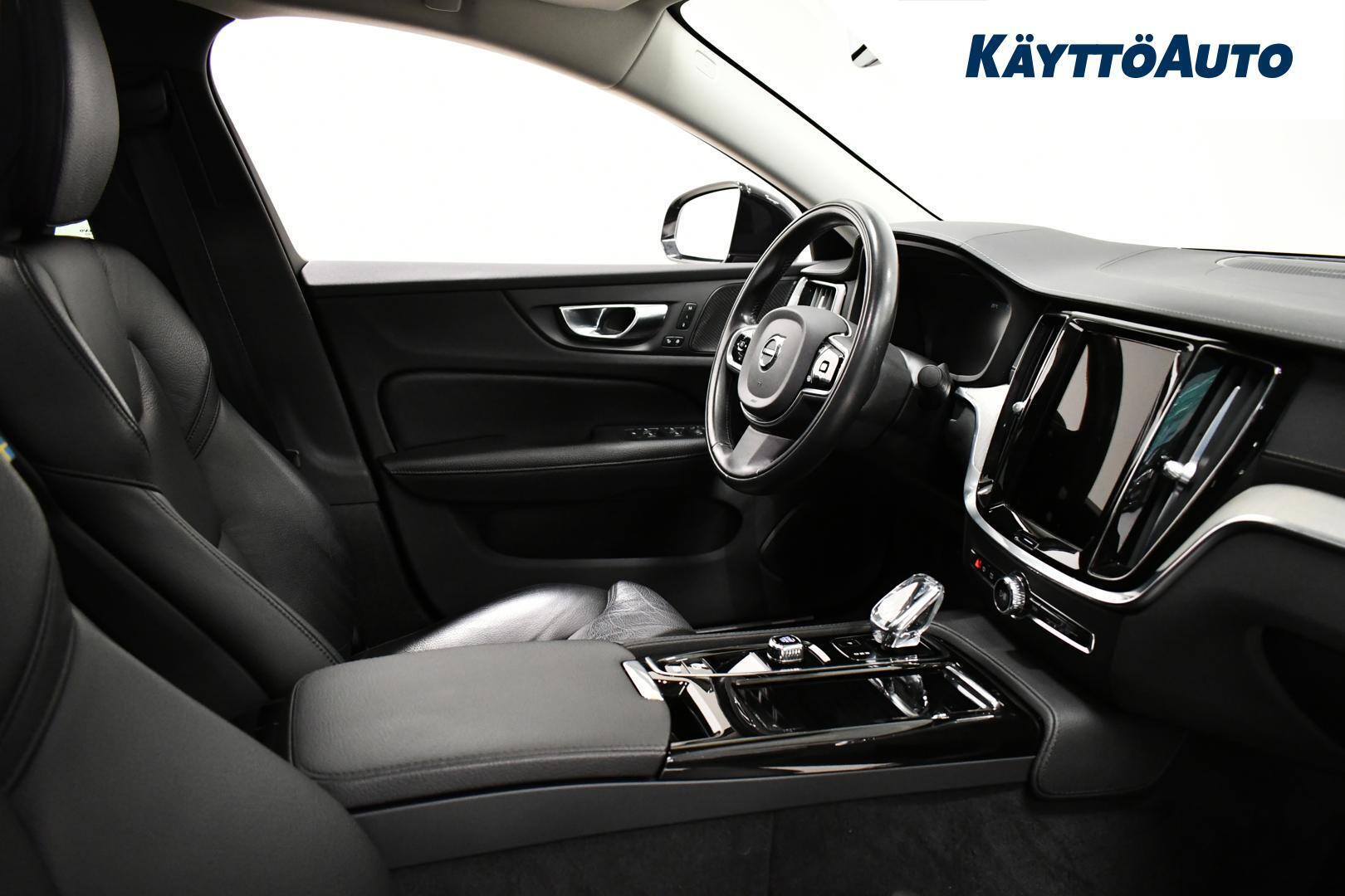 VOLVO S60 2022