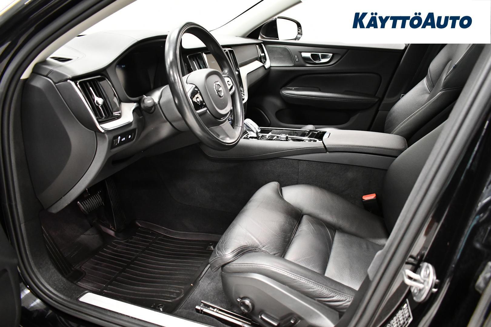 VOLVO S60 2022