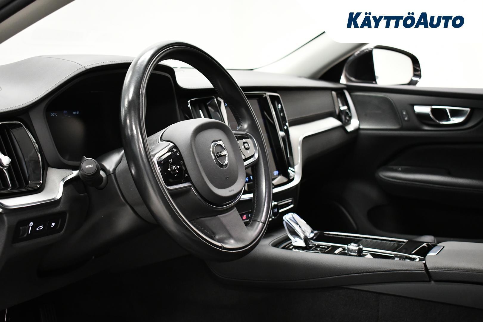 VOLVO S60 2022