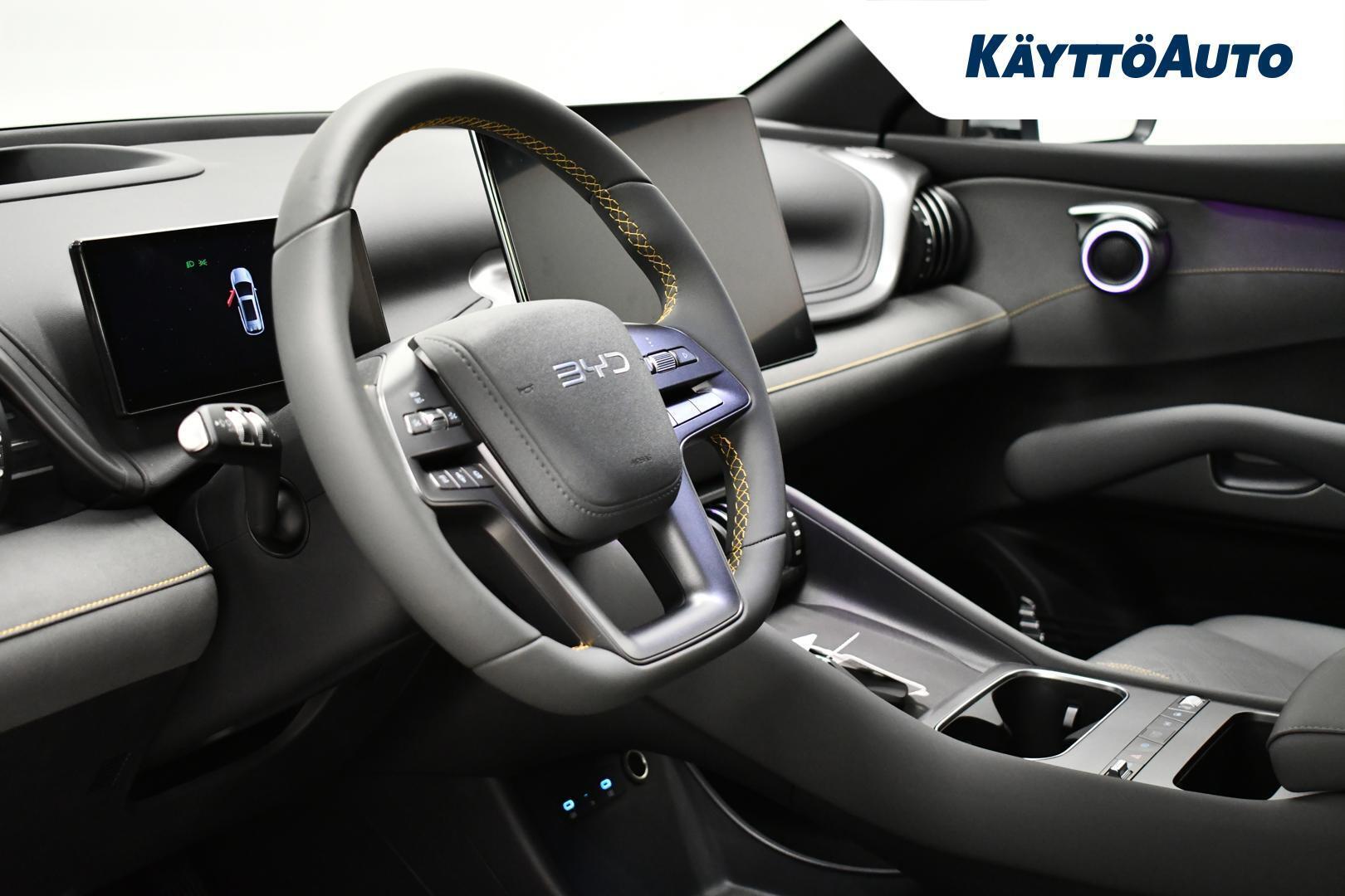 BYD ATTO 3 5