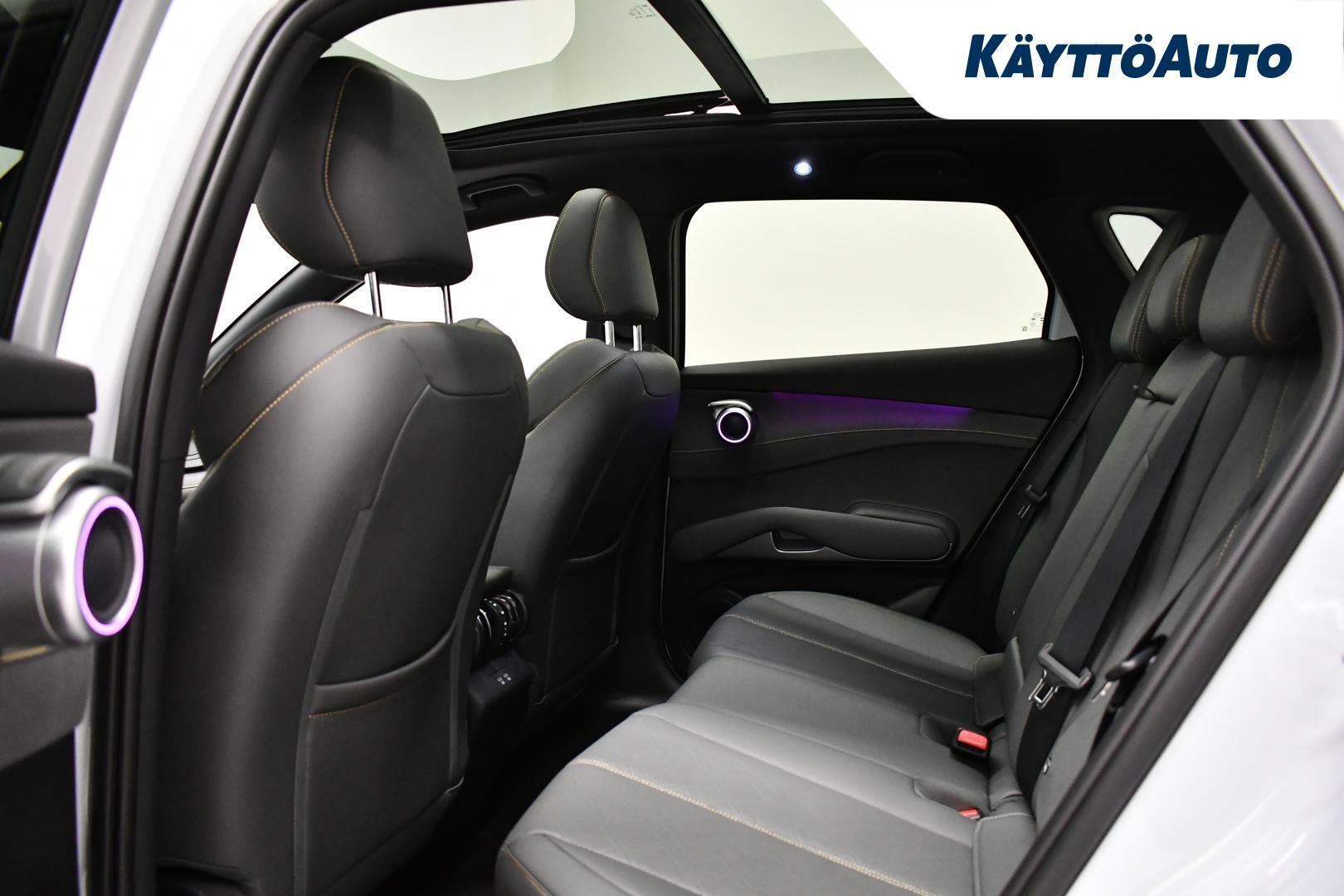 BYD ATTO 3 8