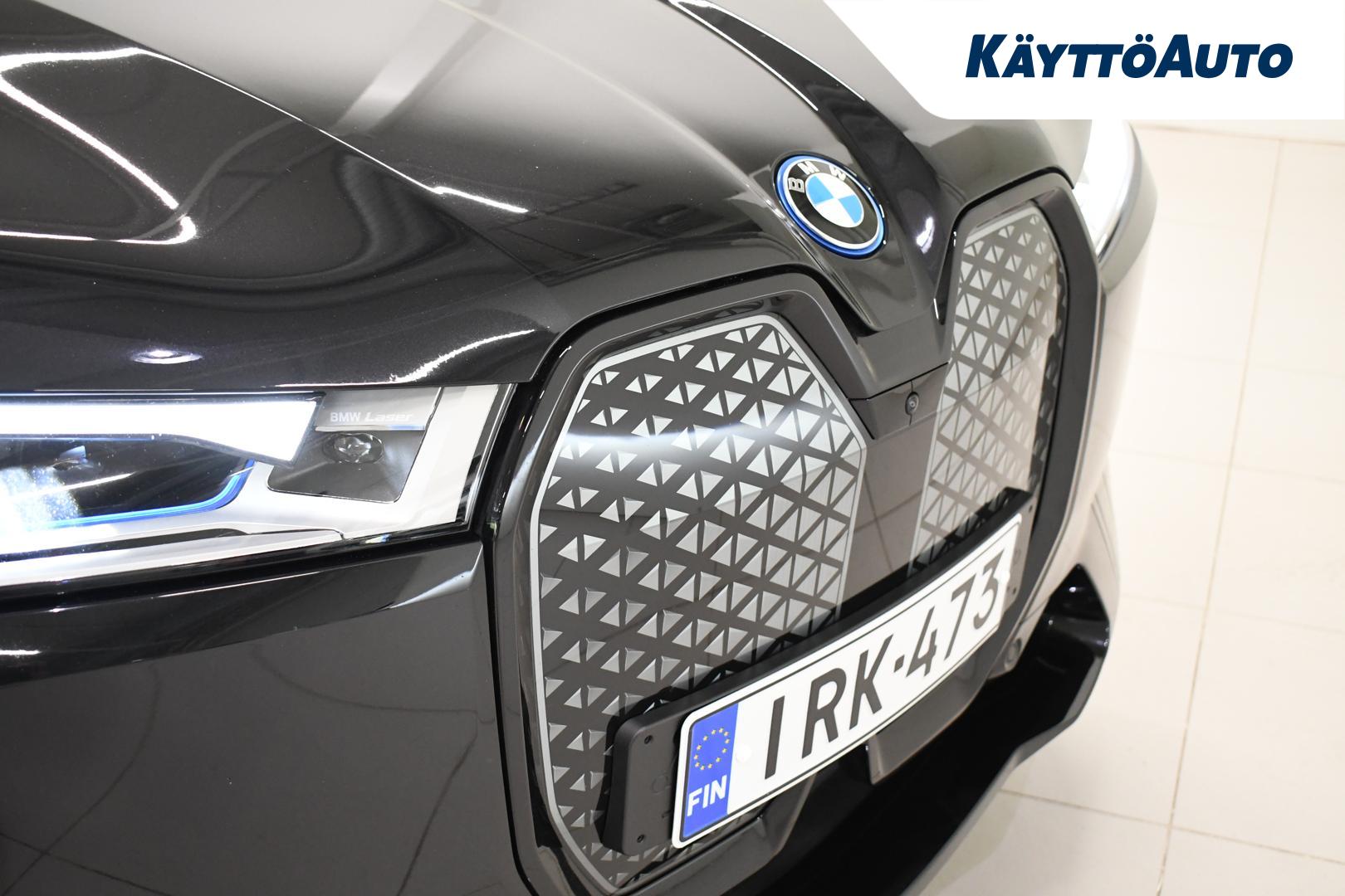 BMW IX M60 23