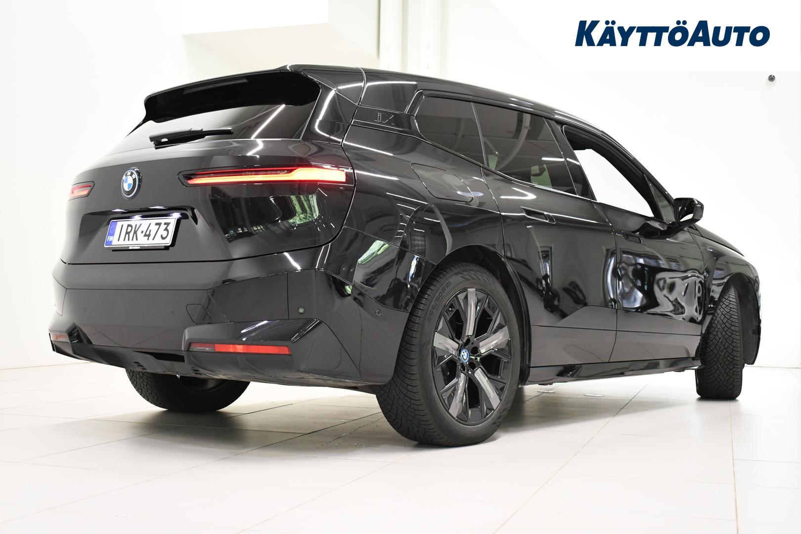 BMW IX M60 29