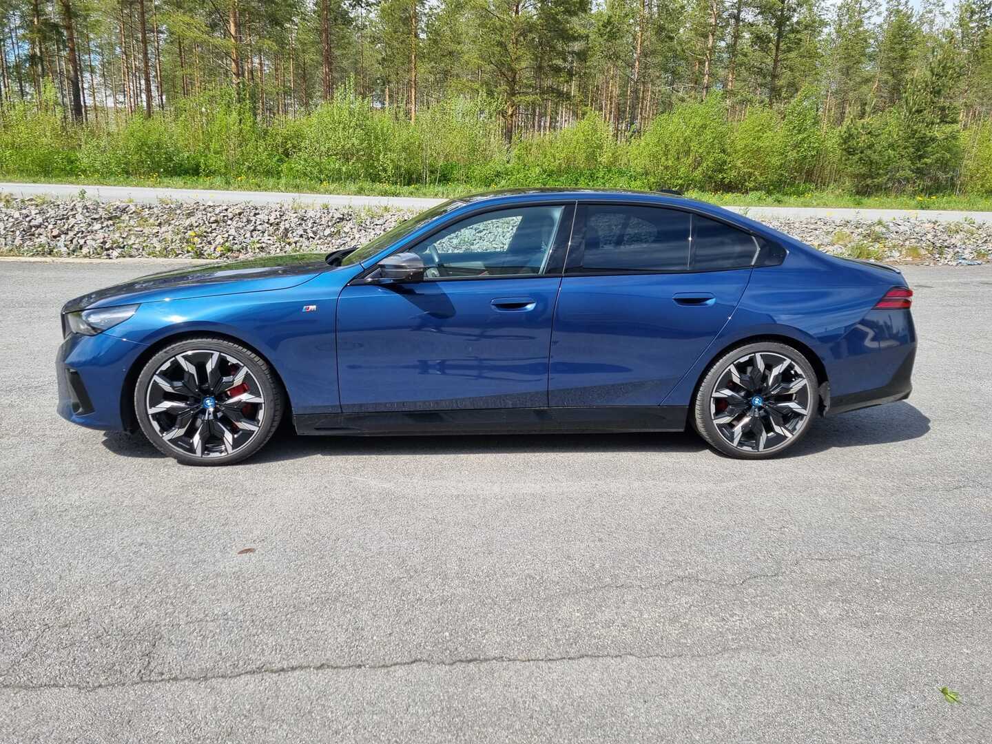 BMW i5 2023
