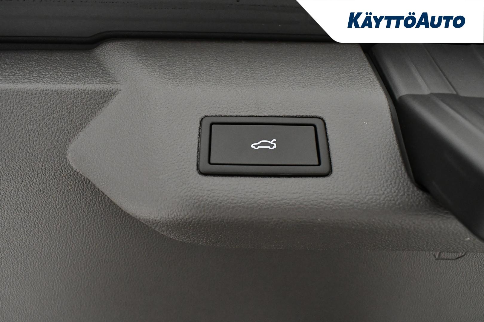 VOLKSWAGEN Multivan 2025