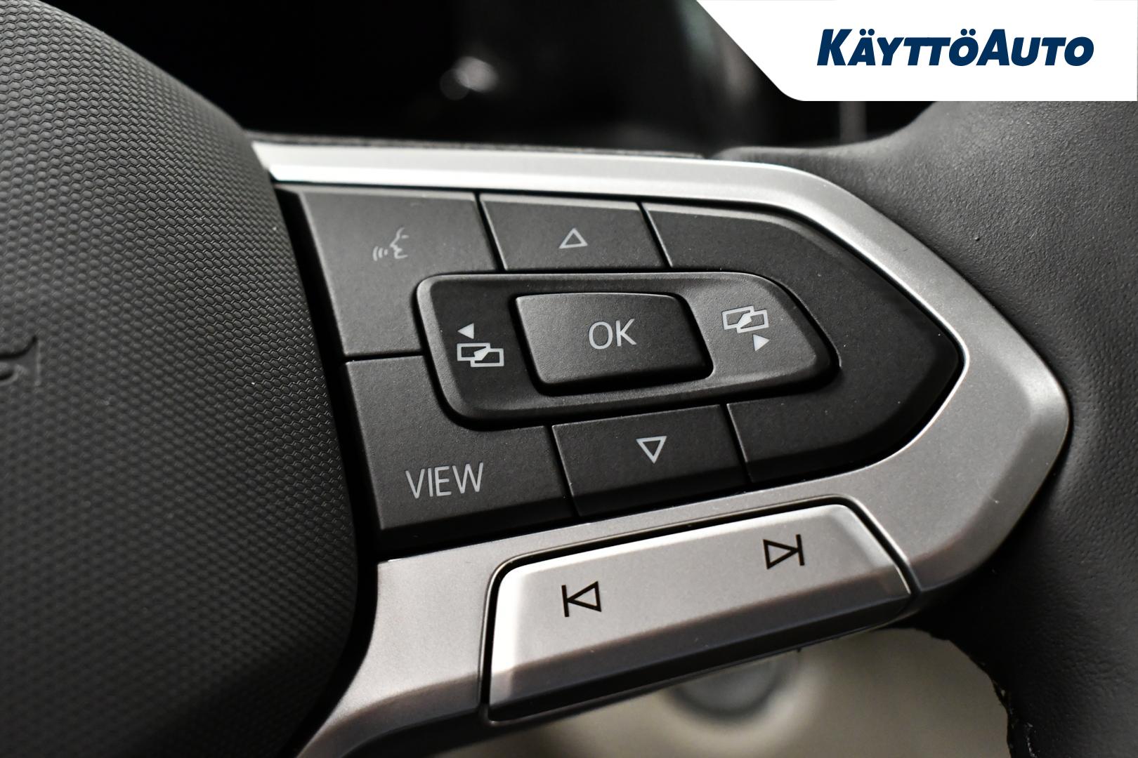 VOLKSWAGEN Multivan 2025