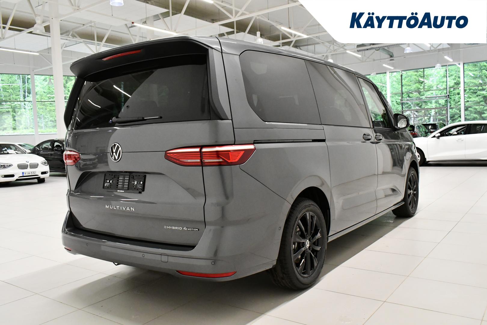 VOLKSWAGEN Multivan 2025