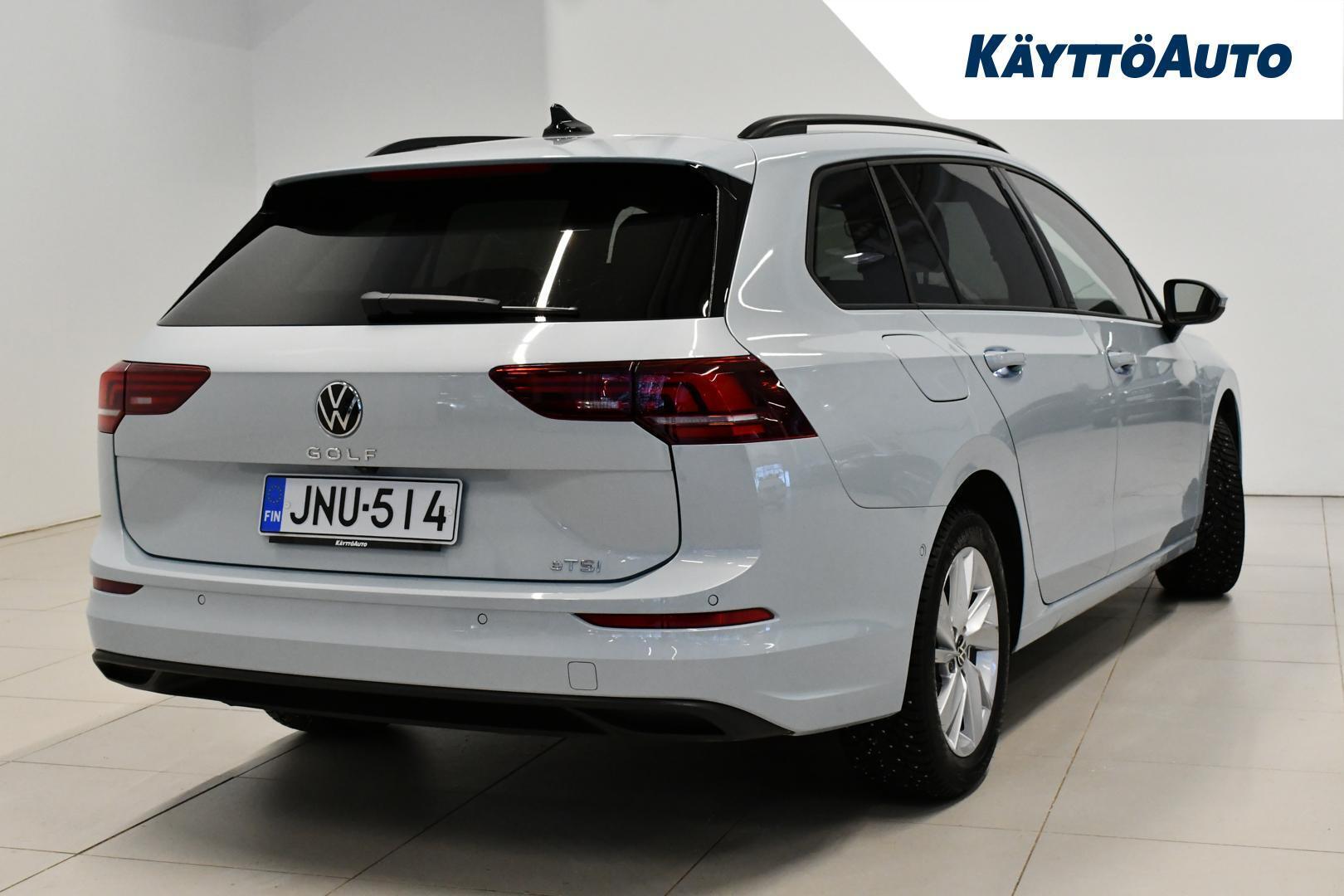 VOLKSWAGEN Golf Variant 2025