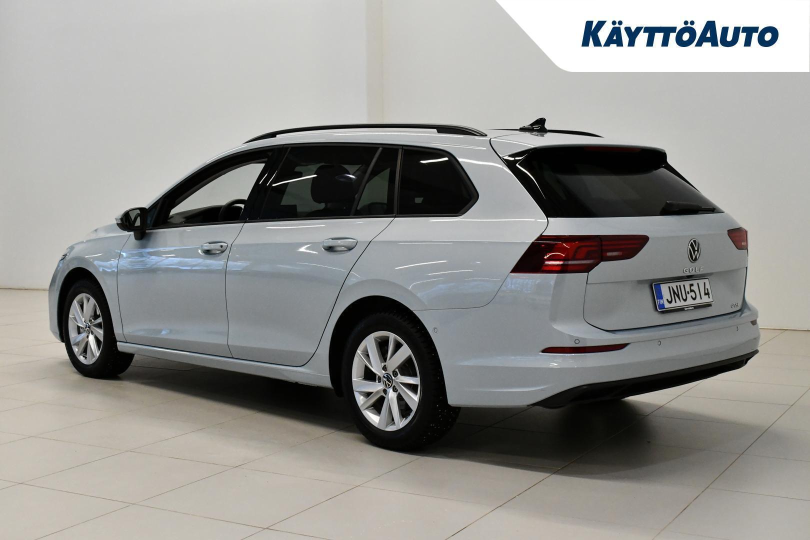 VOLKSWAGEN Golf Variant 2025