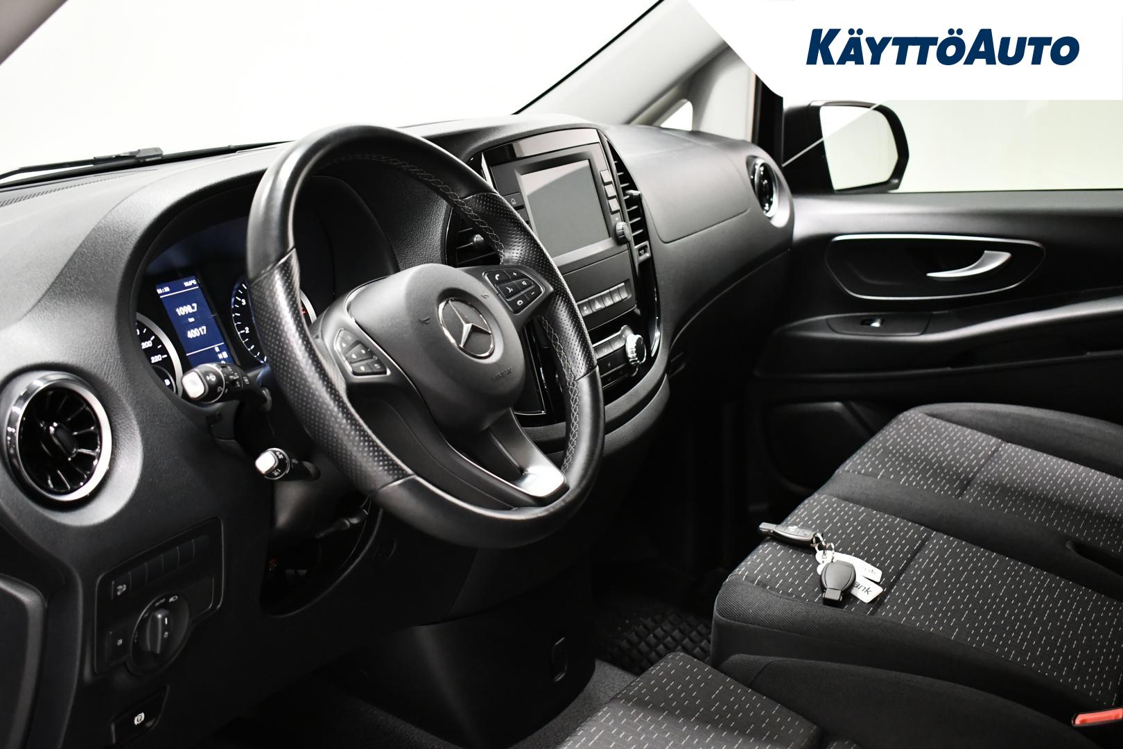 MERCEDES-BENZ Vito 2023