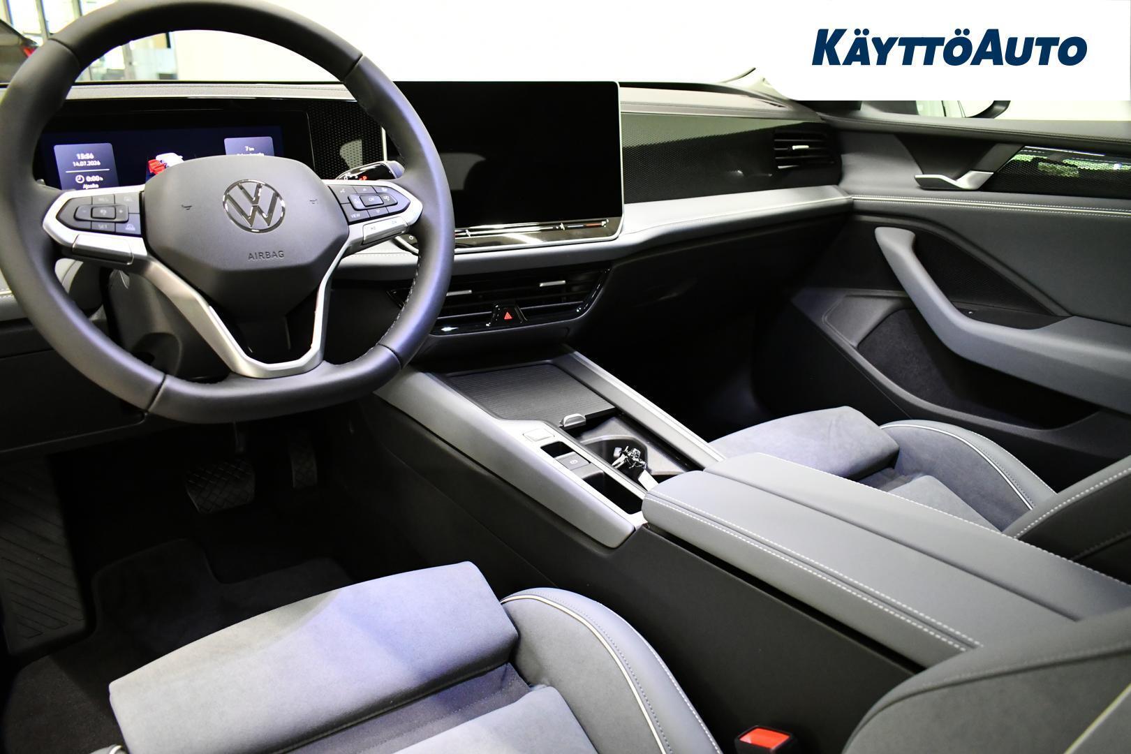 VOLKSWAGEN Passat 10