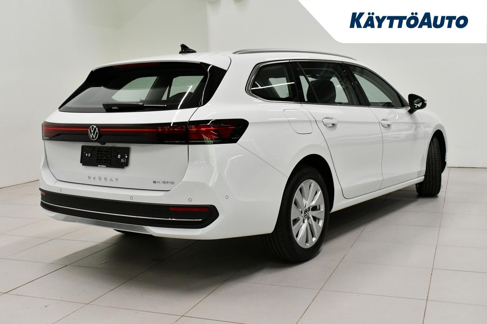 VOLKSWAGEN Passat 22