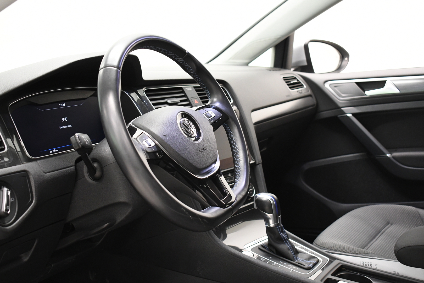 VOLKSWAGEN Golf 2019