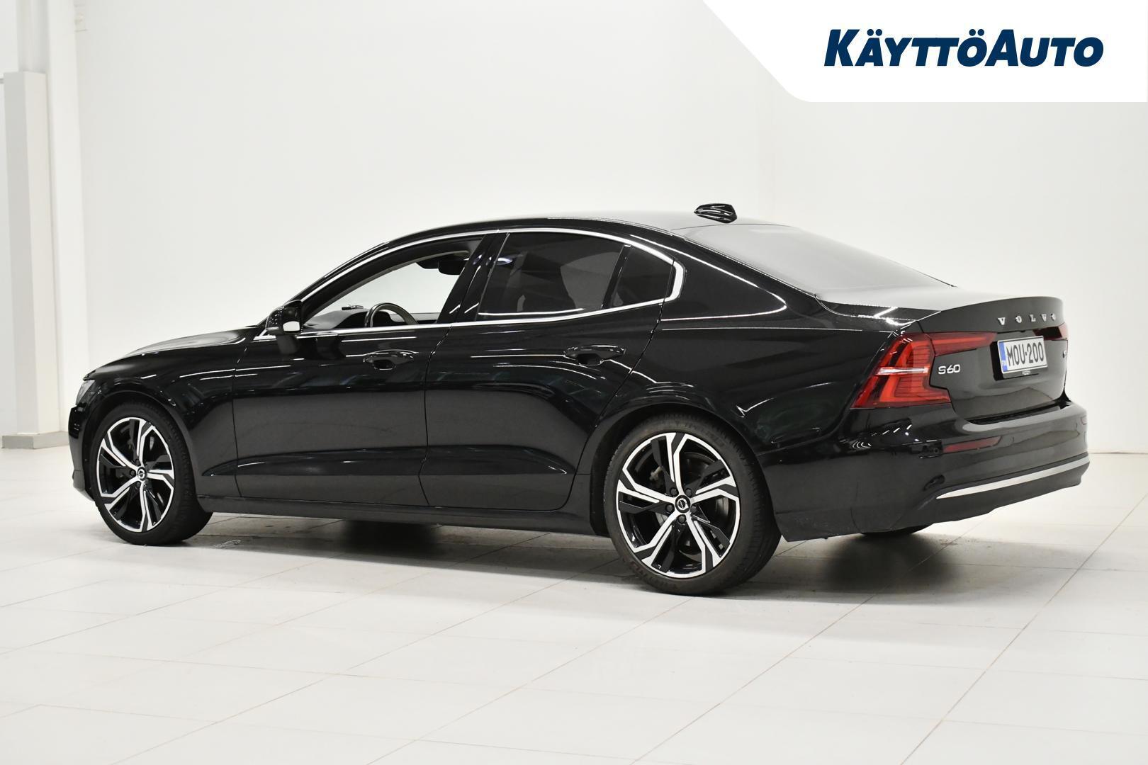 VOLVO S60 2023